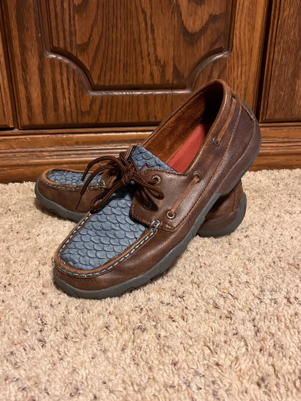 Women's Twisted X Driving Moccasin Brown/Blue Fish